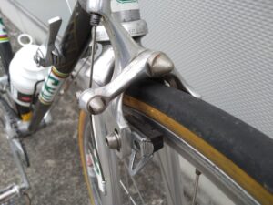 自転車　ブレーキ　イメージ画像